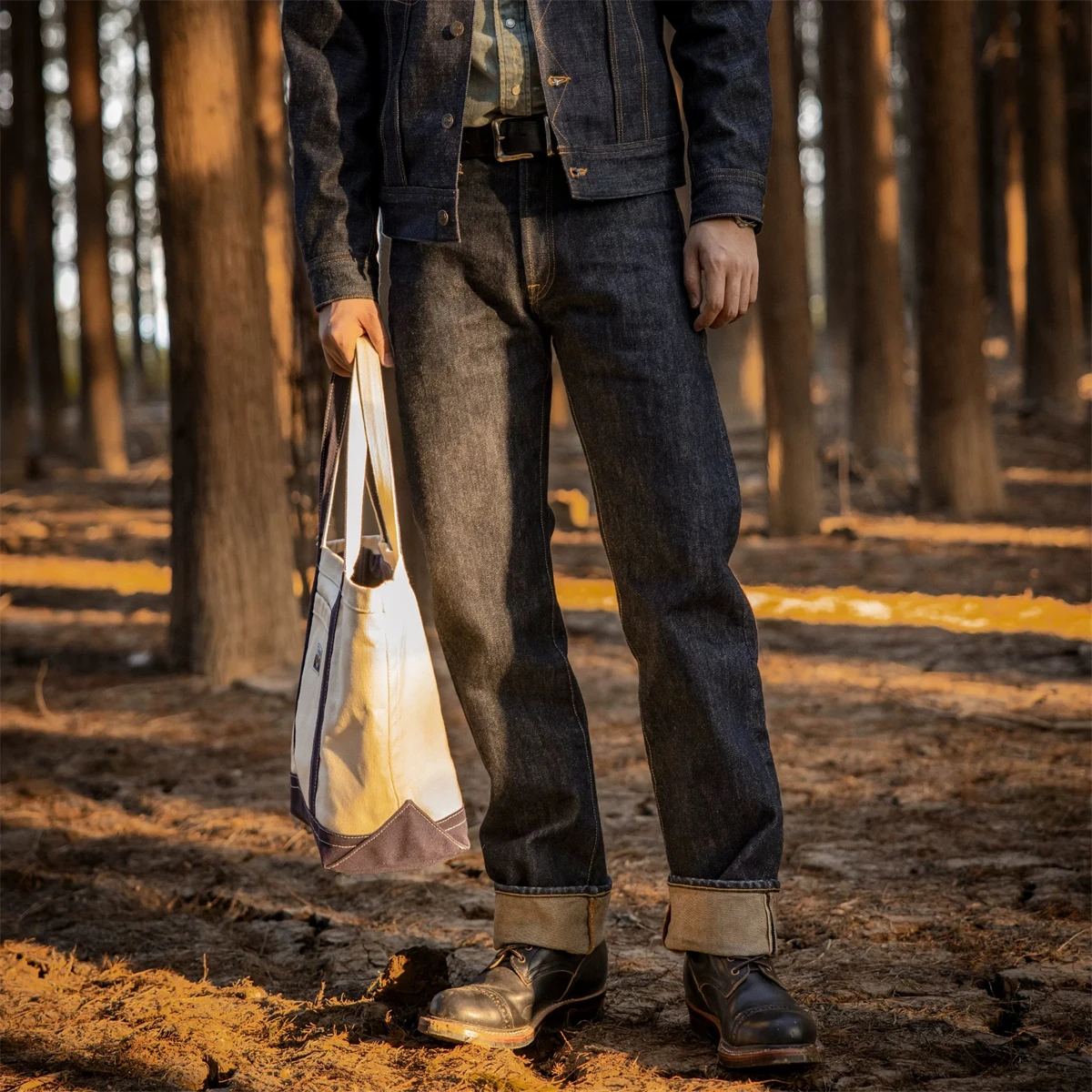 Levis Jeans 501 - Красные торнадо NOIR 21 унций, джинсовые
